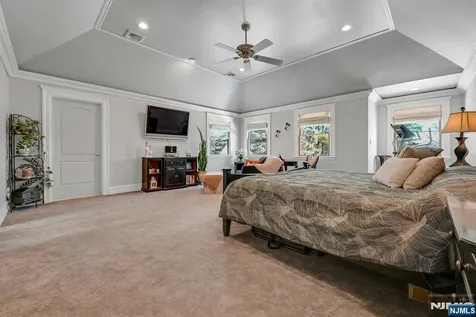 285 Chestnut Ridge Road Woodcliff Lake NJ 07677