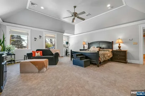 285 Chestnut Ridge Road Woodcliff Lake NJ 07677