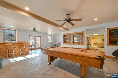 285 Chestnut Ridge Road Woodcliff Lake NJ 07677