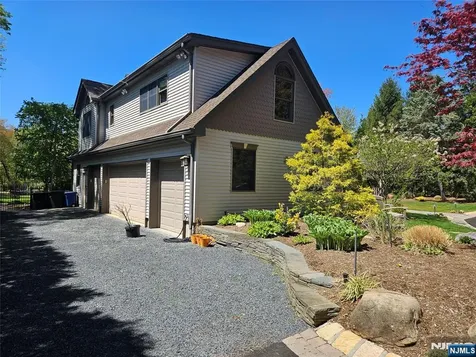 285 Chestnut Ridge Road Woodcliff Lake NJ 07677