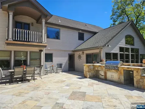 285 Chestnut Ridge Road Woodcliff Lake NJ 07677