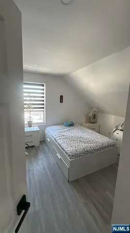 16 Whitmore Place Clifton NJ 07011