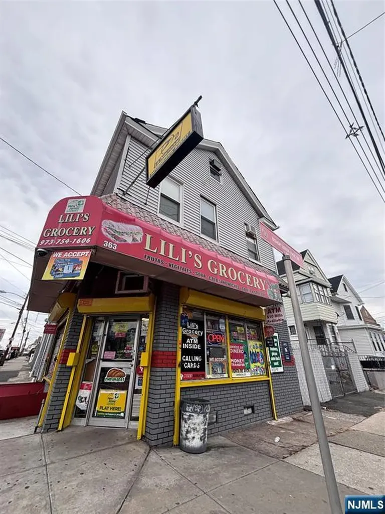 365 10th Avenue Paterson NJ 07514