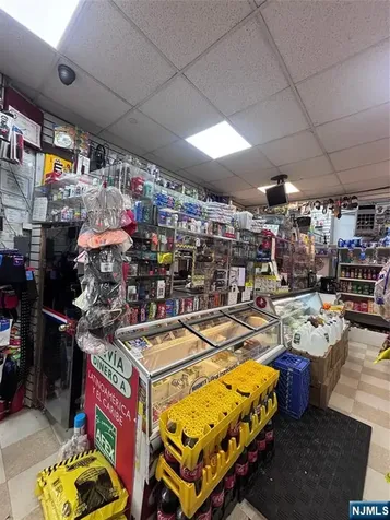 365 10th Avenue Paterson NJ 07514