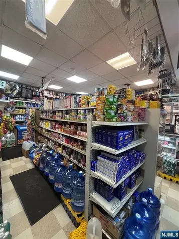 365 10th Avenue Paterson NJ 07514