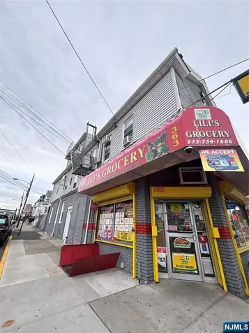 365 10th Avenue Paterson NJ 07514