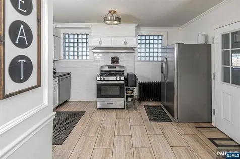 10 Whittier Avenue Trenton NJ 08618