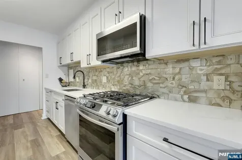 6 Horizon Road Fort Lee NJ 07024