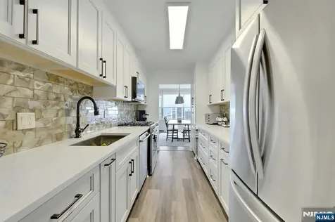 6 Horizon Road Fort Lee NJ 07024