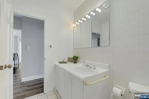 6 Horizon Road Fort Lee NJ 07024