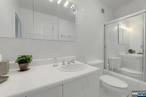 6 Horizon Road Fort Lee NJ 07024