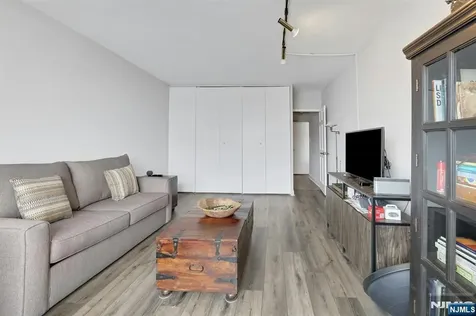 6 Horizon Road Fort Lee NJ 07024