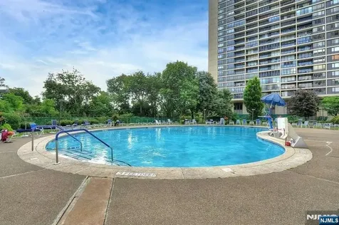 6 Horizon Road Fort Lee NJ 07024