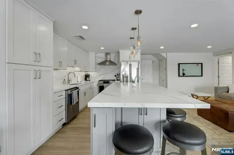 2 Horizon Road Fort Lee NJ 07024