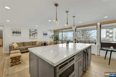 2 Horizon Road Fort Lee NJ 07024
