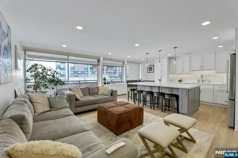 2 Horizon Road Fort Lee NJ 07024