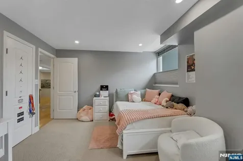 2 Horizon Road Fort Lee NJ 07024