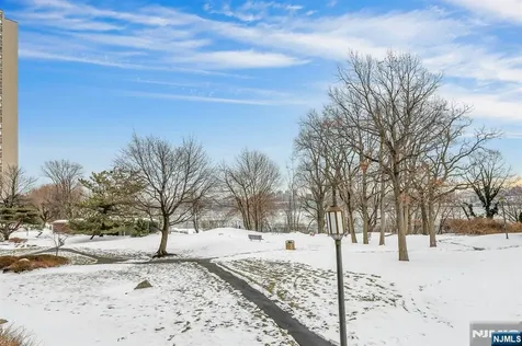 2 Horizon Road Fort Lee NJ 07024