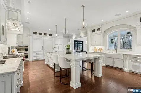 128 Birch Road Franklin Lakes NJ 07417