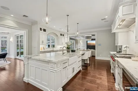128 Birch Road Franklin Lakes NJ 07417