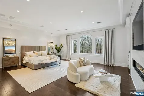 128 Birch Road Franklin Lakes NJ 07417