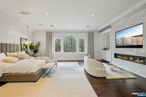 128 Birch Road Franklin Lakes NJ 07417