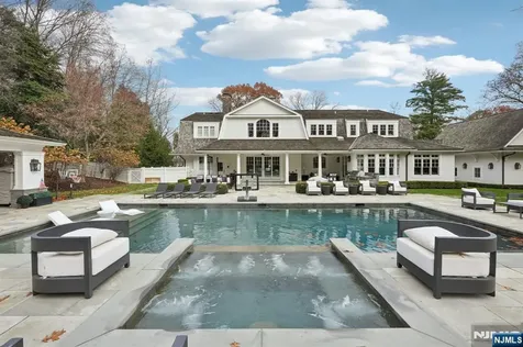 128 Birch Road Franklin Lakes NJ 07417