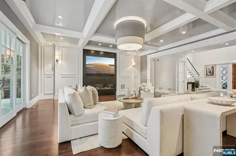 128 Birch Road Franklin Lakes NJ 07417