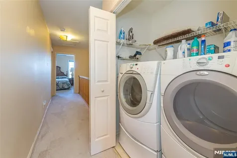 404 Manchester Drive Nutley NJ 07110