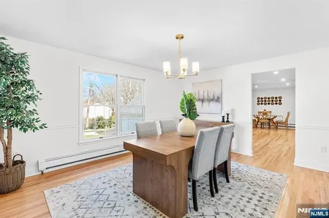 27 Norwood Avenue Glen Rock NJ 07452