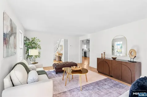 27 Norwood Avenue Glen Rock NJ 07452