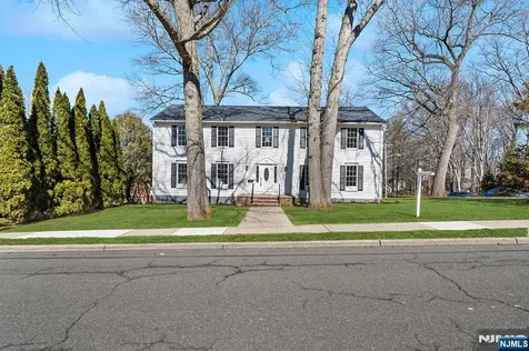 27 Norwood Avenue Glen Rock NJ 07452