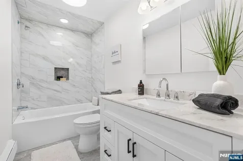 27 Norwood Avenue Glen Rock NJ 07452