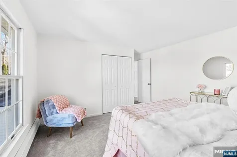 27 Norwood Avenue Glen Rock NJ 07452