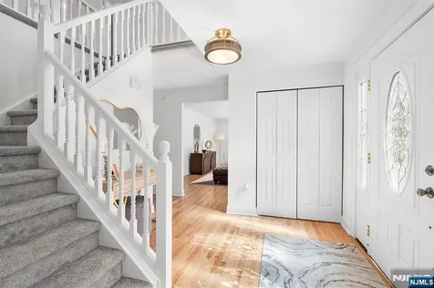 27 Norwood Avenue Glen Rock NJ 07452