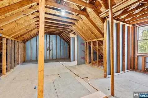 27 Norwood Avenue Glen Rock NJ 07452