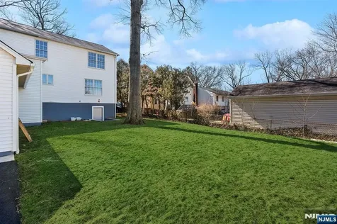 27 Norwood Avenue Glen Rock NJ 07452