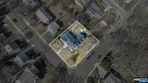 27 Norwood Avenue Glen Rock NJ 07452