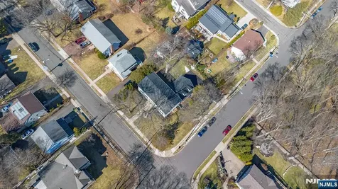 27 Norwood Avenue Glen Rock NJ 07452