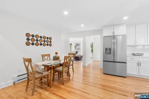 27 Norwood Avenue Glen Rock NJ 07452