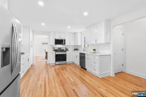 27 Norwood Avenue Glen Rock NJ 07452