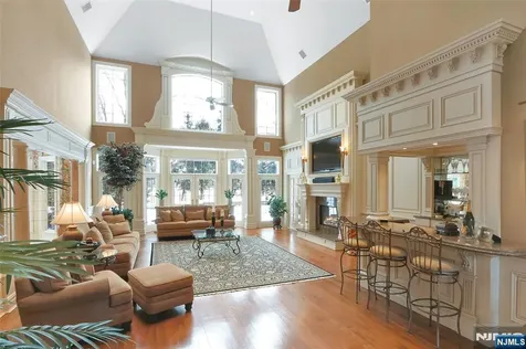 457 Devonshire Drive Franklin Lakes NJ 07417