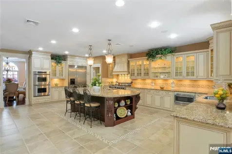 457 Devonshire Drive Franklin Lakes NJ 07417