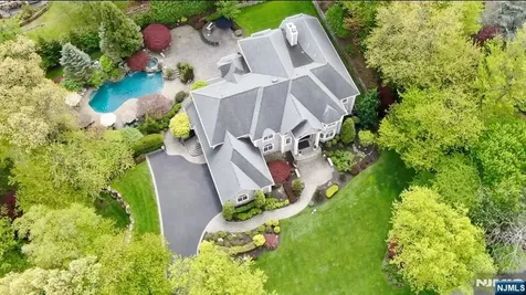 457 Devonshire Drive Franklin Lakes NJ 07417