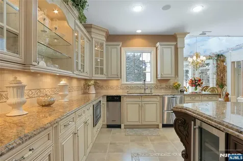 457 Devonshire Drive Franklin Lakes NJ 07417