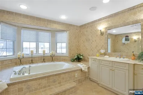 457 Devonshire Drive Franklin Lakes NJ 07417