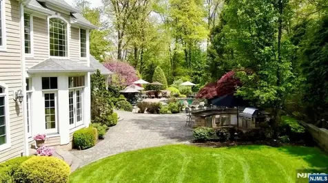 457 Devonshire Drive Franklin Lakes NJ 07417