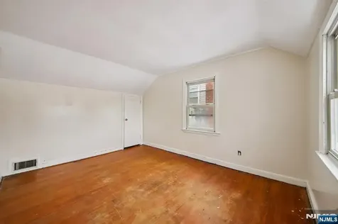13 Greenwood Avenue West Orange NJ 07052