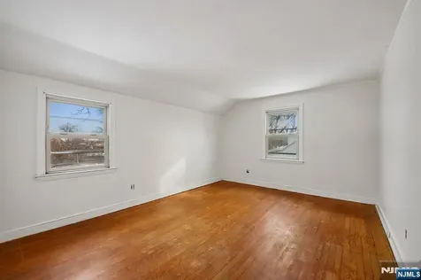 13 Greenwood Avenue West Orange NJ 07052