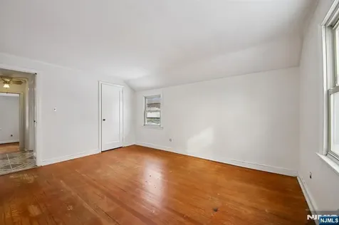 13 Greenwood Avenue West Orange NJ 07052